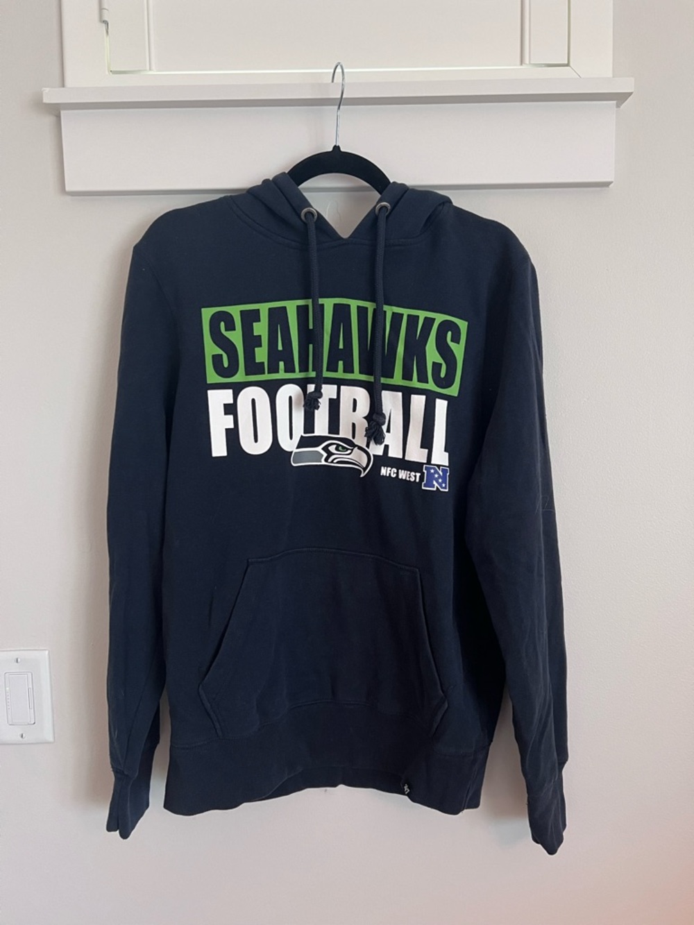 Seahawks Navy Blue Hoodie SZ M